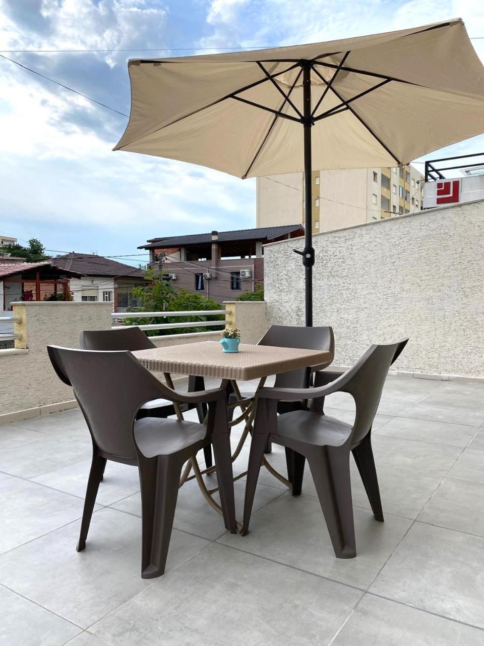 Tinas Rooms Дуррес Экстерьер фото