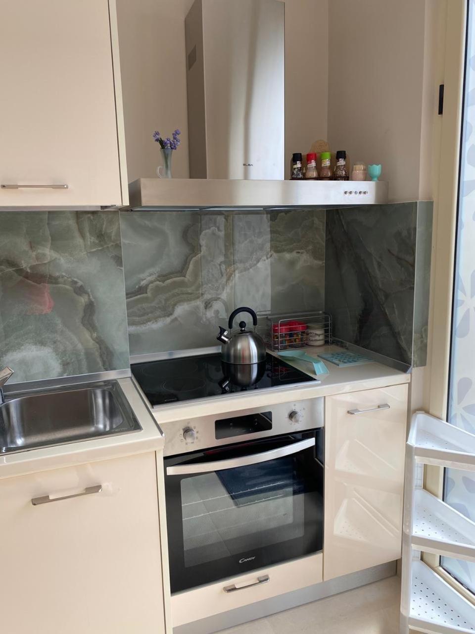 Tinas Rooms Дуррес Экстерьер фото